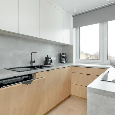 Charming With A Balcony In By Renters