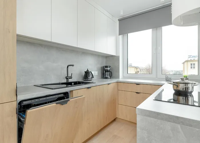 Charming With A Balcony In By Renters