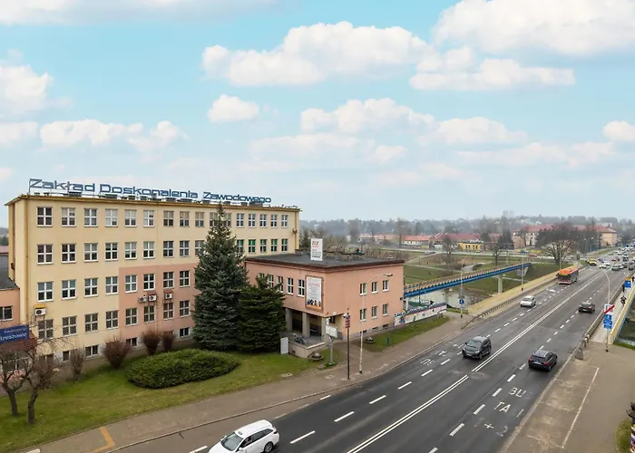 Charming With A Balcony In By Renters Appartement *